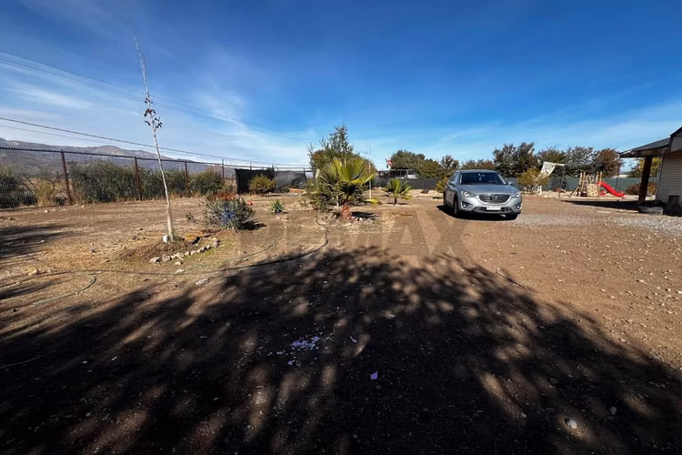 Parcela 5.800 m² con casa y piscina - Imagen 12