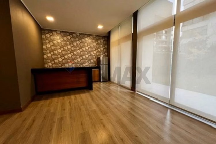 Arriendo depto las condes: 1d1b + estacionamiento