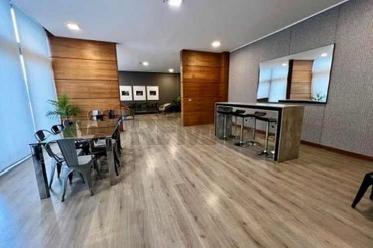 Arriendo depto las condes: 1d1b + estacionamiento