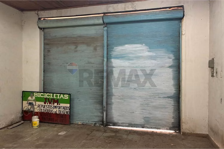 Venta de inmueble comercial, san vicente de t.t.