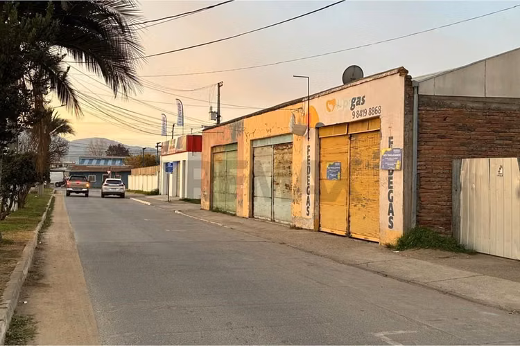 Venta de inmueble comercial, san vicente de t.t.