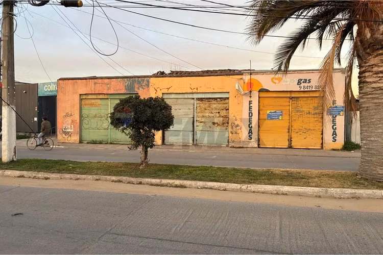 Venta de inmueble comercial, san vicente de t.t.