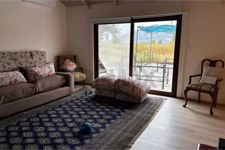 Casa en venta, el carmen de los lingues.