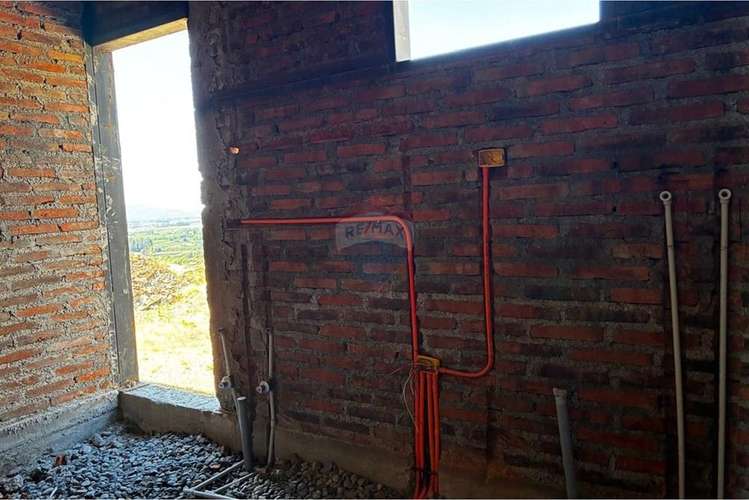 Exclusiva casa moderna en construcción avanzada - Imagen 16