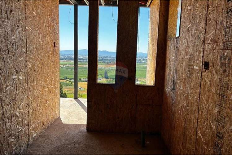 Exclusiva casa moderna en construcción avanzada - Imagen 12