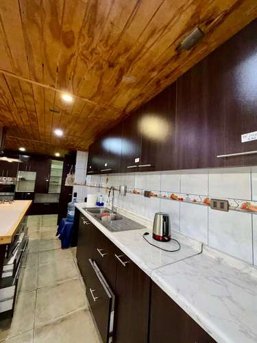 CASA CON DOBLE CALEFACCIÓN SECTOR CÉNTRICO - Imagen 8