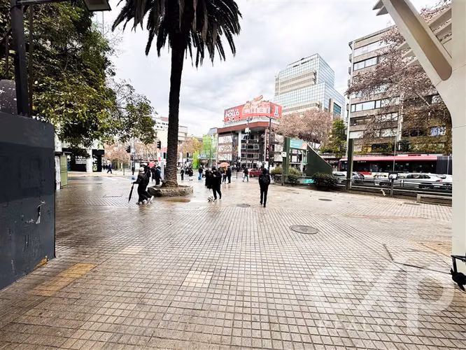 Local Comercial en venta en Providencia 40 metros - Imagen 13