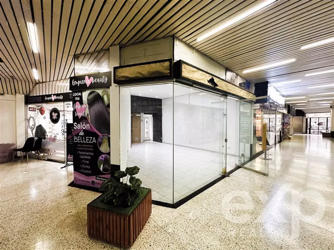 Local Comercial en venta en Providencia 40 metros
