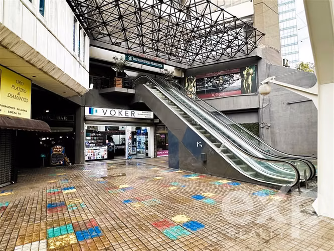 Local Comercial en venta en Providencia 40 metros - Imagen 11