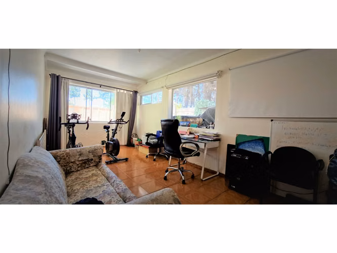 Venta de casa en Quillota, paradero 8, con 244 m2., sitio de 1.400 m2. 350 M$