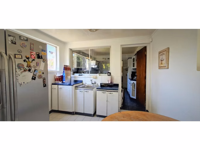 Venta de casa en Quillota, paradero 8, con 244 m2., sitio de 1.400 m2. 350 M$