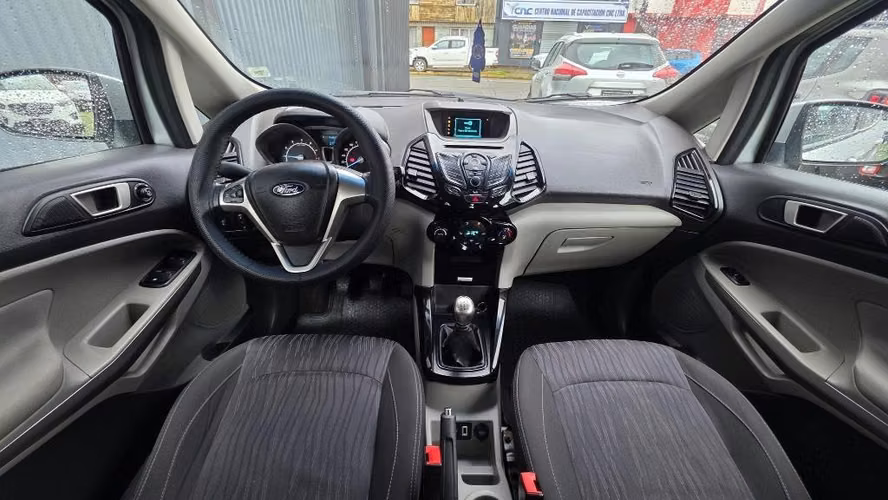 FORD ECOSPORT 2017