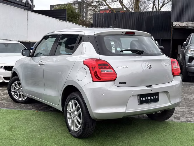 SUZUKI SWIFT 1.2 GL SPORT MT 2023