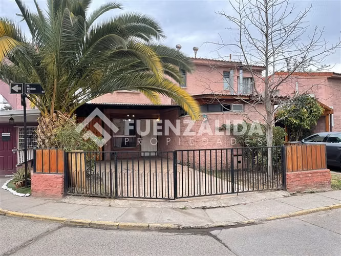Casa venta 4D 2B, condominio en Puente Alto