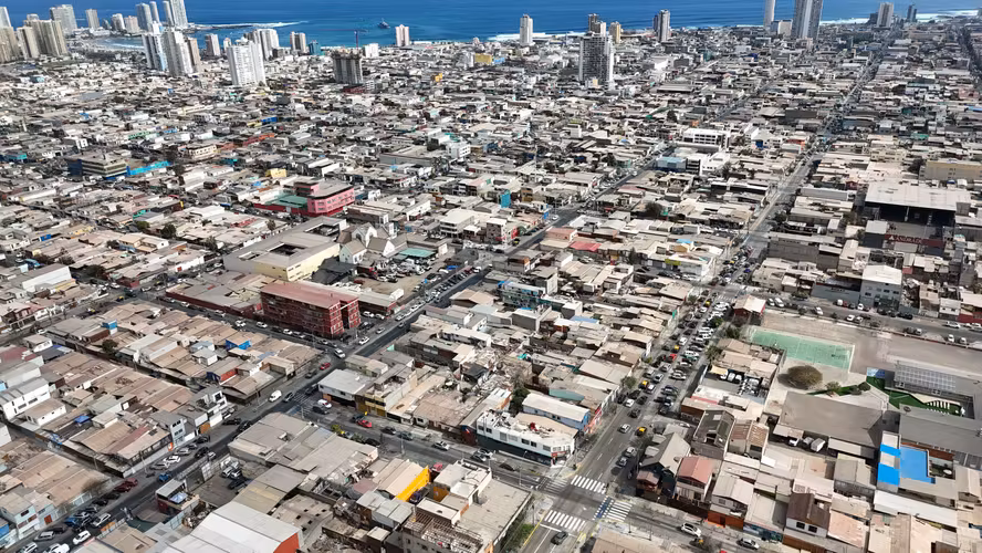 Terreno Inversión 315 m² · Arturo Pérez Canto · Uso Comercial y Residencial