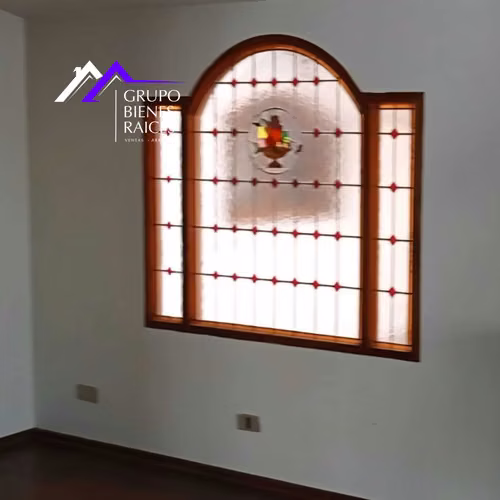 Moderna Casa con Excelente Conectividad (176160) - Imagen 19