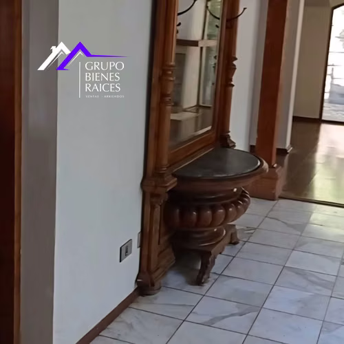 Moderna Casa con Excelente Conectividad (176160) - Imagen 10