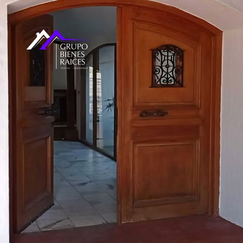 Moderna Casa con Excelente Conectividad (176160) - Imagen 7