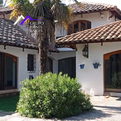 Moderna Casa con Excelente Conectividad (176160) - Imagen 2