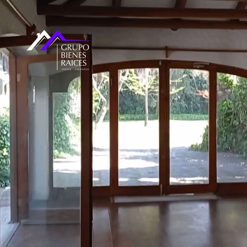 Moderna Casa con Excelente Conectividad (176160) - Imagen 16