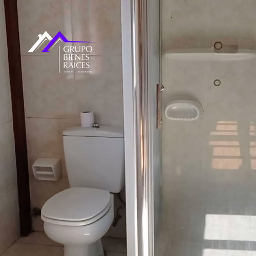 Moderna Casa con Excelente Conectividad (176160) - Imagen 21