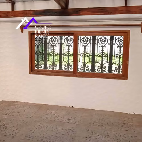 Moderna Casa con Excelente Conectividad (176160) - Imagen 18