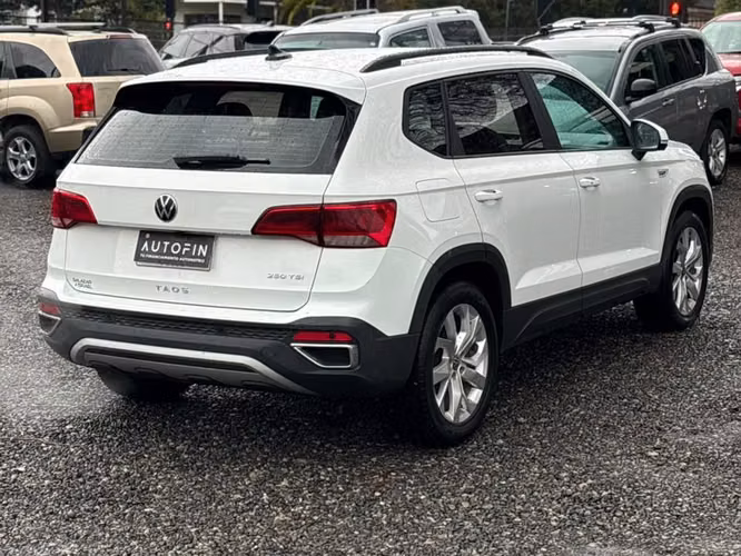 VOLKSWAGEN Taos TSI 1.4 AT 2022