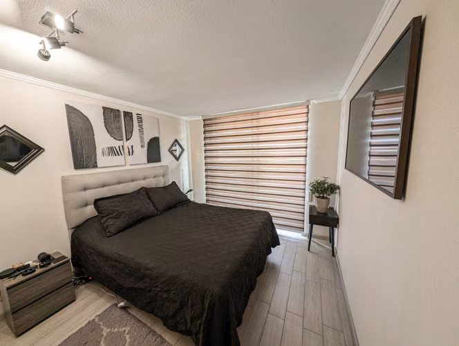 Departamento dos dormitorios un baño , con bodega y estacionamiento