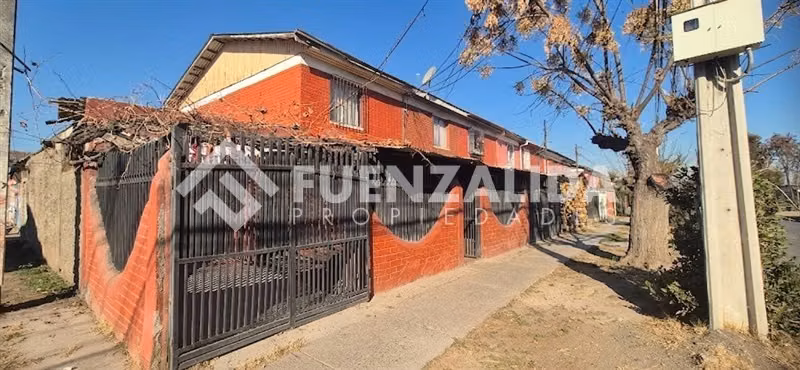Casa en venta de 4 dorm. en Maipú - Imagen 1