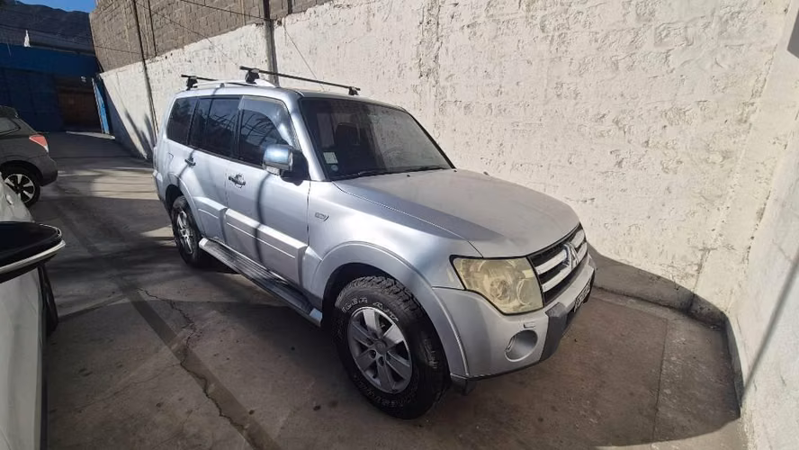 Mitsubishi Montero 3.8 AUT