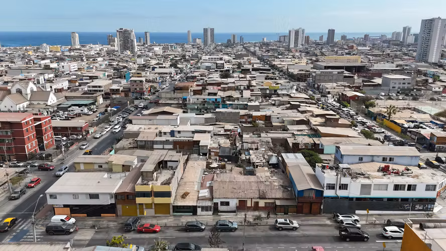 Terreno Inversión 525 m² · Arturo Pérez Canto · Uso Comercial y Residencial