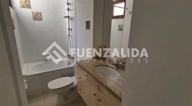 Espectacular Depto. con patio en venta, La Florida, JS