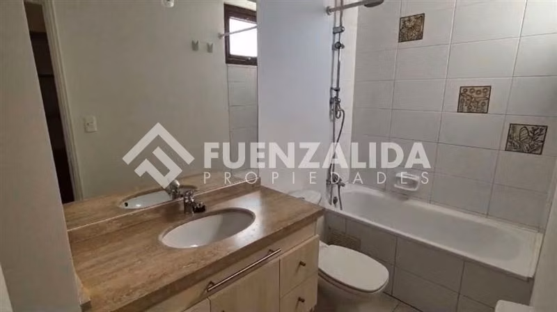 Espectacular Depto. con patio en venta, La Florida, JS