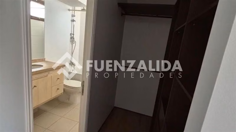 Espectacular Depto. con patio en venta, La Florida, JS