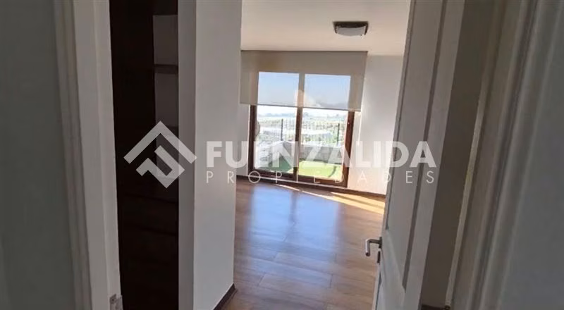 Espectacular Depto. con patio en venta, La Florida, JS
