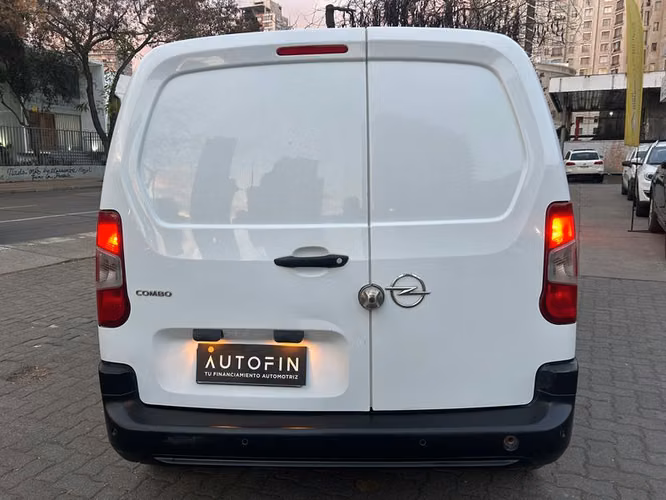 OPEL COMBO HDI 92 L1 5P 1.6 - 2022 | 338