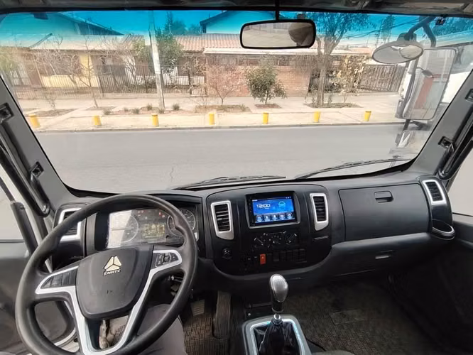 Se vende camión con caja de frio, marca sinotruck 3500 kilos de carga (clase B) se vende por no uso (kilometraje 36665)