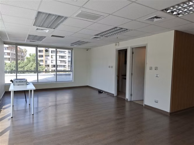 58 m planta libre 2 baños y kitchenette est y bod