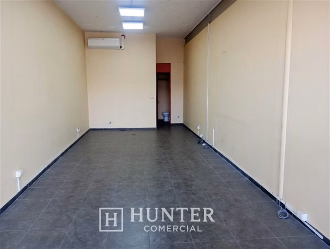 Local Comercial 47m2 G.Alderete-Hualtatas, Vitacura