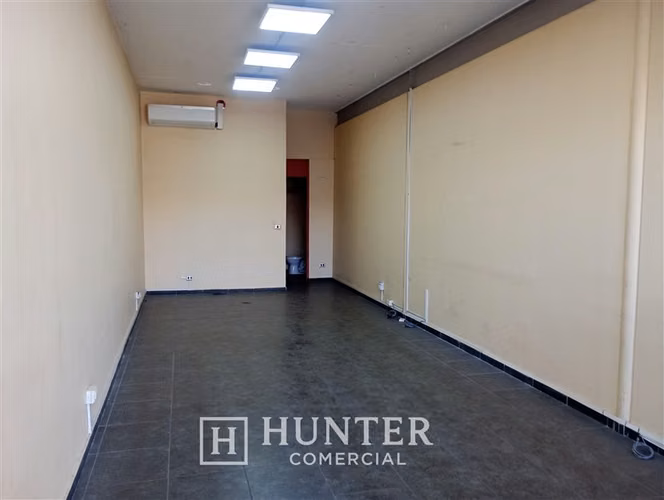Local Comercial 47m2 G.Alderete-Hualtatas, Vitacura