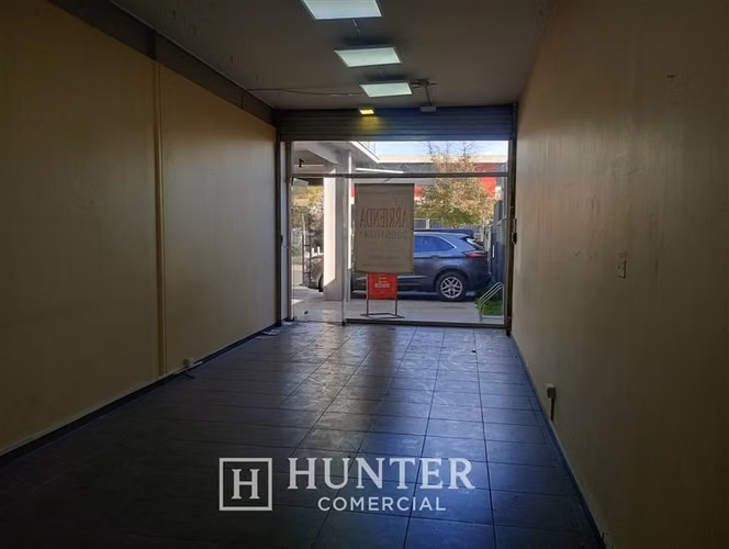 Local Comercial 47m2 G.Alderete-Hualtatas, Vitacura