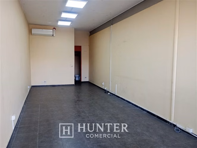 Local Comercial 47m2 G.Alderete-Hualtatas, Vitacura