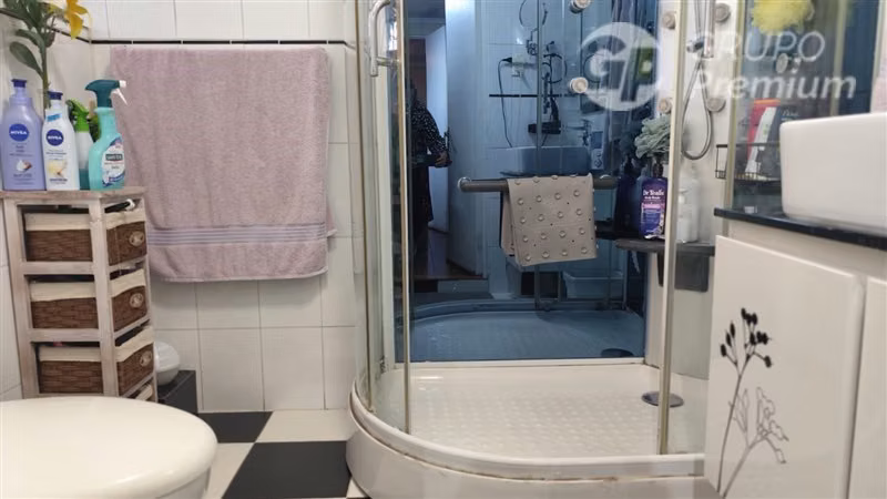 Casa en venta de a pasos del metro laguna en Pudahuel