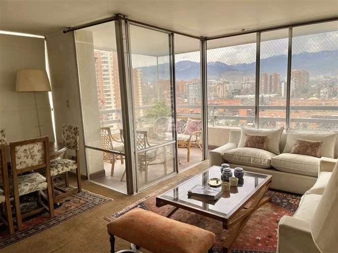 Departamento en venta de 3 dorm. en Las Condes - Imagen 2