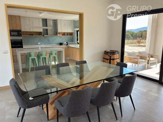 Exclusiva Casa en Parcela en Campiña Casablanca 4D 4B