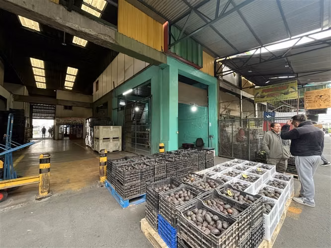 Oportunidad! venta local bodega en Lo Valledor