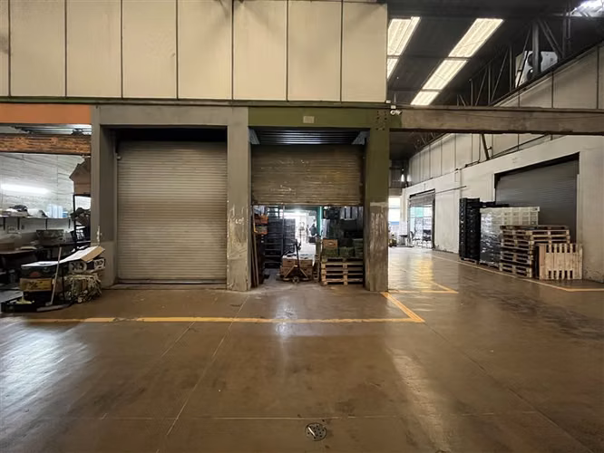 Oportunidad! venta local bodega en Lo Valledor