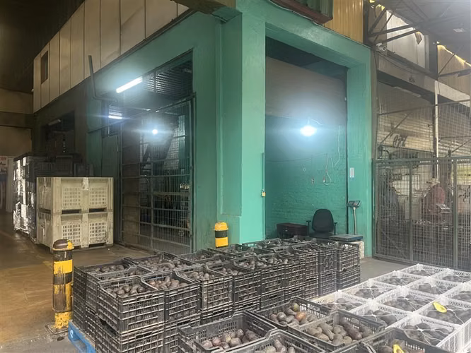 Oportunidad! venta local bodega en Lo Valledor