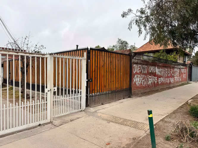 Casa con excelente ubicación y conectividad (176223)