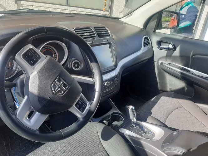2020 Dodge Journey 2.4 RT 4X2 3 CORRIDAS AT 5P.